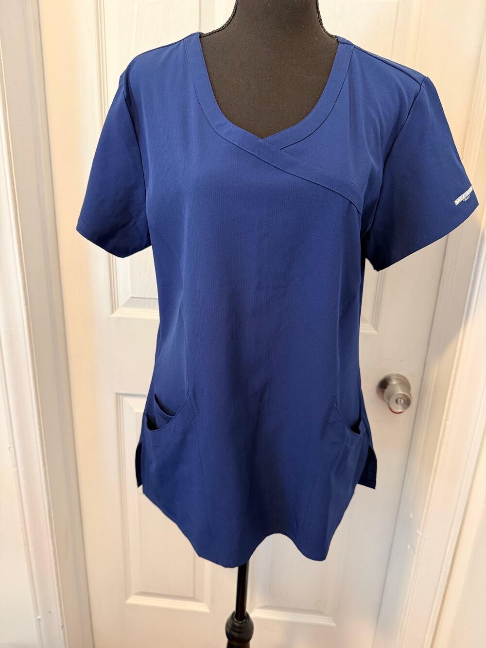 Skechers by Barco Reliance Mock-Wrap Scrub Top Size L